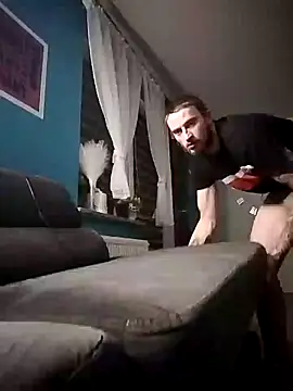 wariacik0024 online show from February 2025 01:44:01 AM