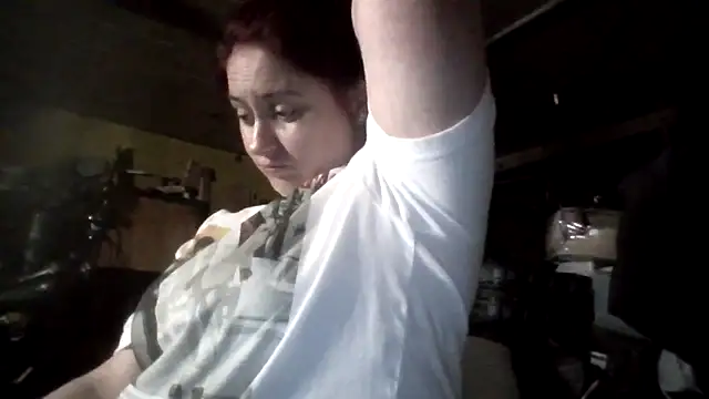 Snapshot of lilbishmiss chatting on May 2026 08:44:02 AM lilbishmiss online show from May 2026 08:44:02 AM