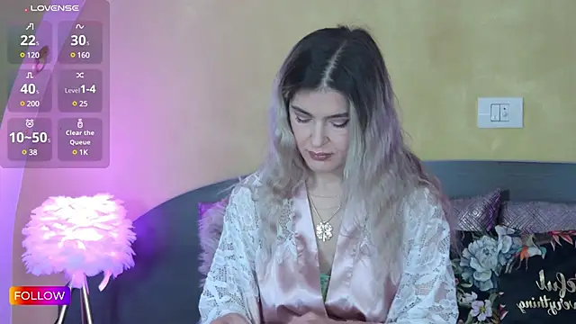 Sarah-Hart online show from February 2025 05:51:01 AM