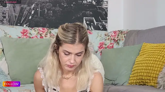 Sarah-Hart online show from September 2025 06:36:01 AM