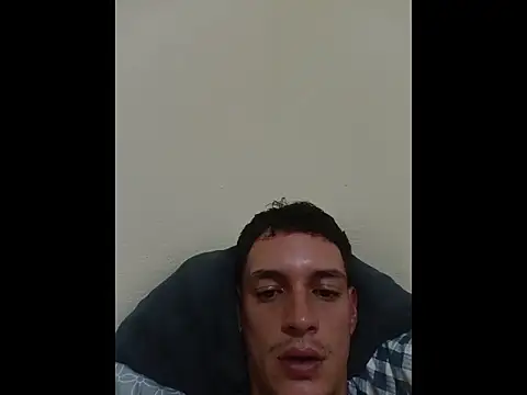 Snapshot of zeus67wrer chatting on November 2025 05:28:02 AM zeus67wrer online show from November 2025 05:28:02 AM