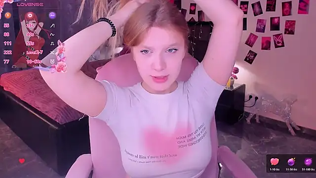 KarambaMoon online show from March 2026 08:59:02 PM