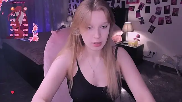 KarambaMoon online show from April 2026 08:58:01 PM