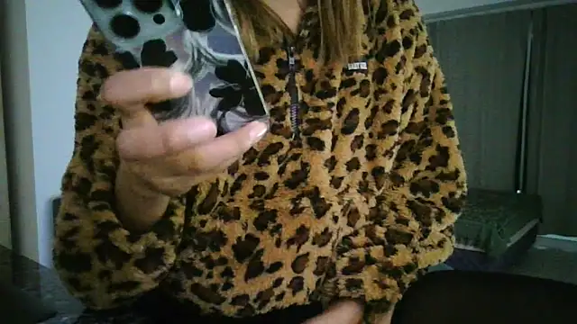 Snapshot of Yerucita chatting on June 2026 03:53:01 AM Yerucita online show from June 2026 03:53:01 AM