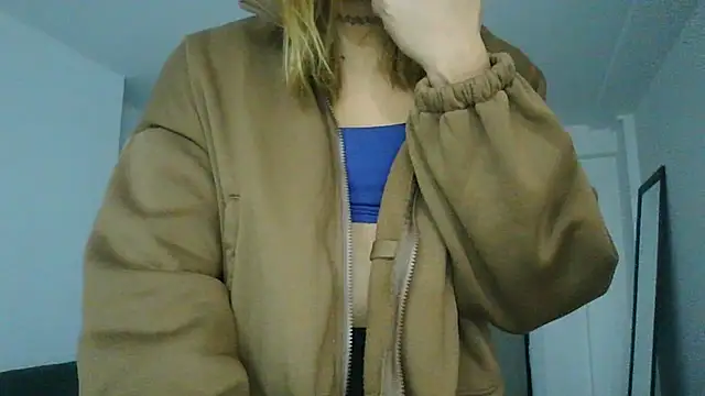 Snapshot of Yerucita chatting on June 2026 04:56:01 AM Yerucita online show from June 2026 04:56:01 AM