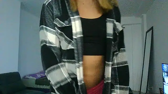 Snapshot of Yerucita chatting on July 2026 02:03:02 AM Yerucita online show from July 2026 02:03:02 AM