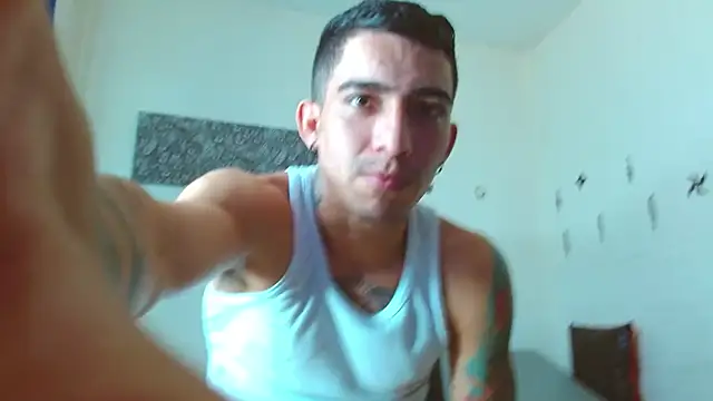 targuerian22 online show from March 2025 07:10:01 PM