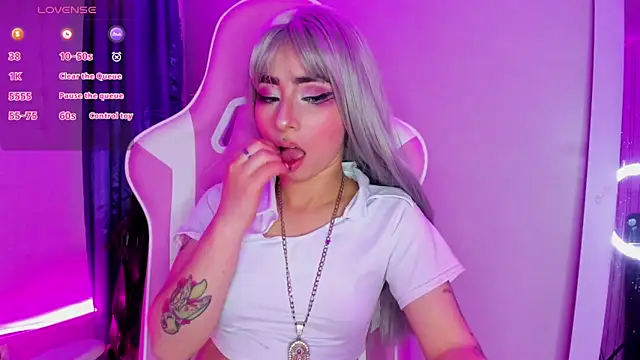 hanna  azumi online show from January 2025 09:33:02 AM