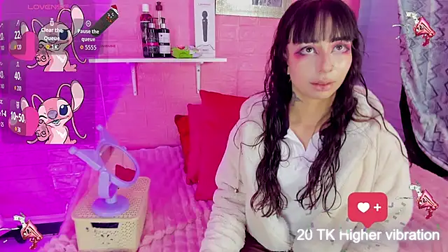 hanna  azumi online show from October 2025 11:39:02 PM