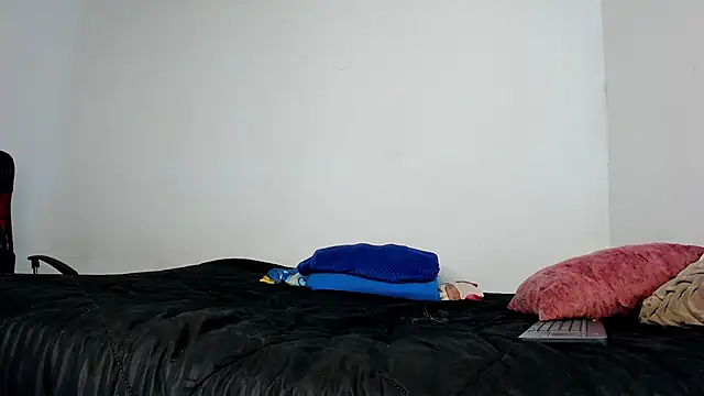 edwin mosquera1 online show from April 2026 08:28:02 PM