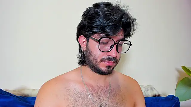 Snapshot of Ackerman_Eren_ chatting on February 2025 01:44:01 PM Ackerman Eren online show from February 2025 01:44:01 PM