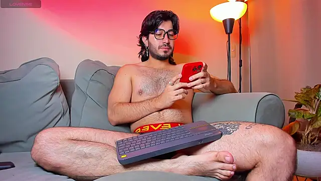 Snapshot of Ackerman_Eren_ chatting on October 2025 09:40:01 AM Ackerman Eren online show from October 2025 09:40:01 AM