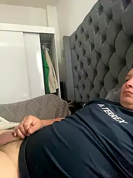 Snapshot of becal chatting on October 2025 03:04:01 PM becal online show from October 2025 03:04:01 PM