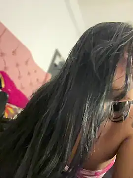 Laura fernandezII online show from February 2025 01:21:02 AM