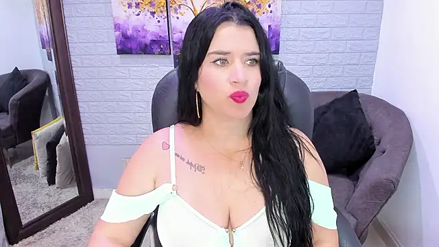 LenaRuiz  online show from February 2026 11:59:01 AM