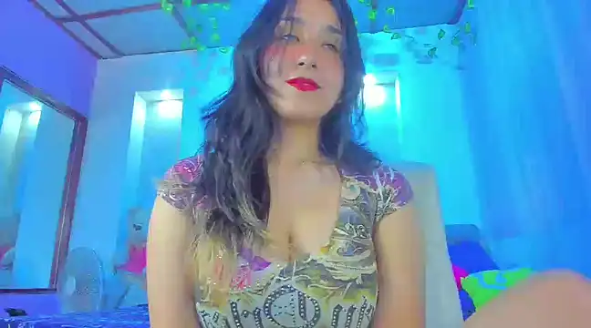 Snapshot of juliieta_love chatting on February 2025 08:00:01 PM juliieta love online show from February 2025 08:00:01 PM