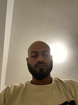 islandvybee55 online show from March 2025 03:24:01 AM