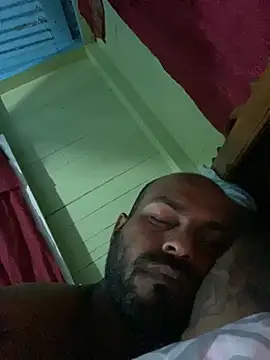 islandvybee55 online show from September 2025 04:45:01 AM