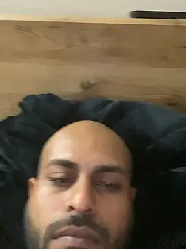 islandvybee55 online show from March 2026 03:01:01 PM