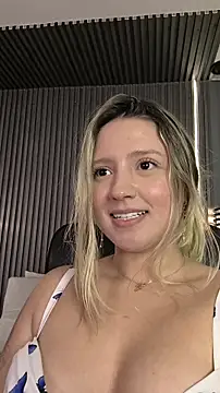 MiaPetit  online show from December 2025 08:18:02 PM