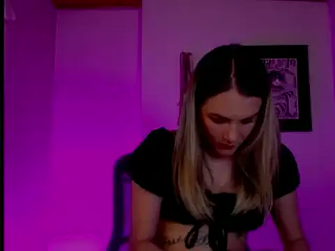 kim jeins11 online show from January 2025 11:08:01 PM