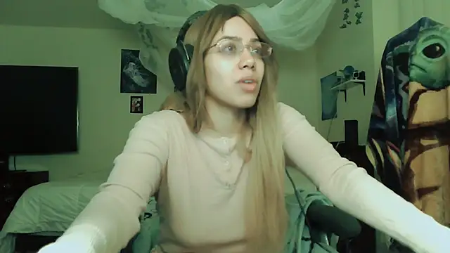 Snapshot of PolinaLoveX chatting on February 2025 01:58:01 AM PolinaLoveX online show from February 2025 01:58:01 AM