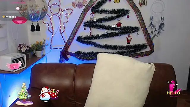 FernandaEloisa online show from December 2024 04:57:01 PM