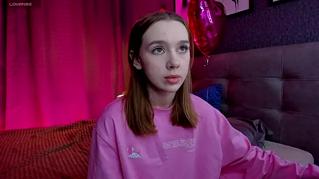 Snapshot of Lesi_Moonie01 chatting on February 2026 08:44:01 AM Lesi Moonie01 online show from February 2026 08:44:01 AM