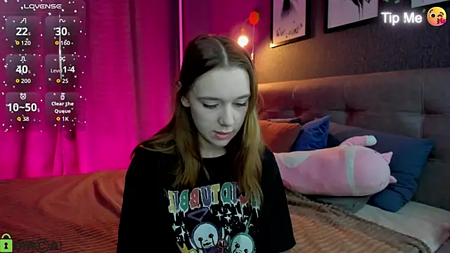 Snapshot of Lesi_Moonie01 chatting on February 2026 09:19:02 AM Lesi Moonie01 online show from February 2026 09:19:02 AM