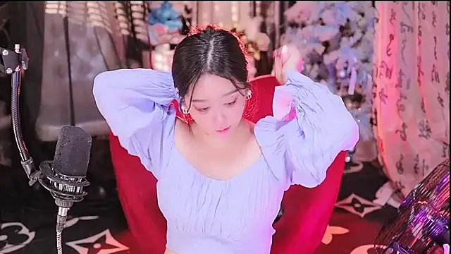 Missy Nana21 online show from October 2025 04:16:01 PM