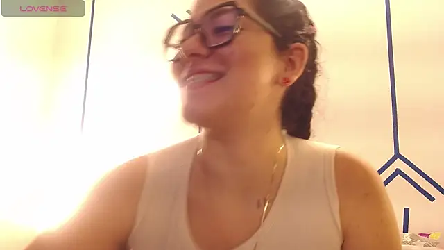 Snapshot of EsmeraldaSantoss chatting on December 2024 12:45:02 PM EsmeraldaSantoss online show from December 2024 12:45:02 PM