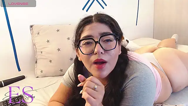 Snapshot of EsmeraldaSantoss chatting on December 2024 03:42:02 PM EsmeraldaSantoss online show from December 2024 03:42:02 PM