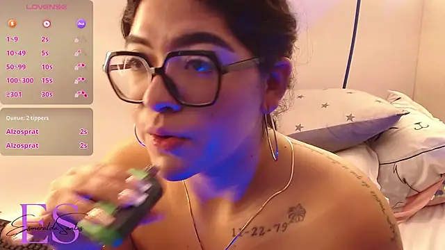 Snapshot of EsmeraldaSantoss chatting on December 2024 06:42:02 AM EsmeraldaSantoss online show from December 2024 06:42:02 AM