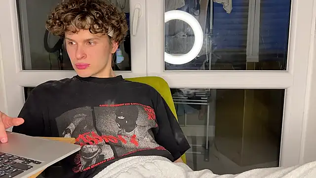 alyx garden online show from March 2026 04:44:02 PM