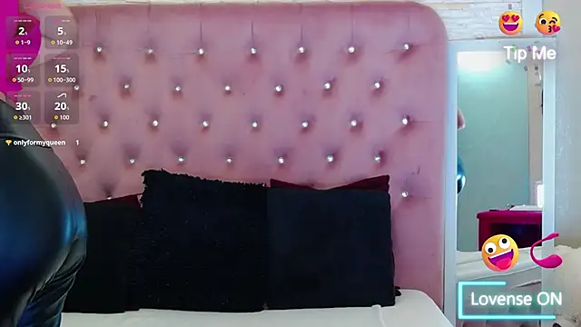 KikiSweet08 online show from December 2025 05:23:01 AM