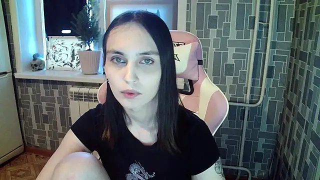 Snapshot of BlackHe4rts_ chatting on March 2025 01:03:02 AM BlackHe4rts  online show from March 2025 01:03:02 AM