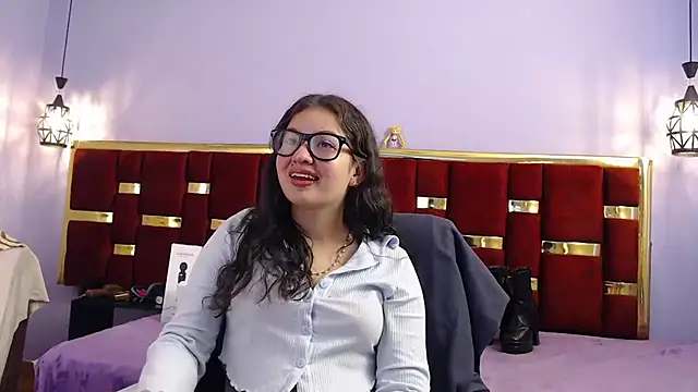 lilimini032 online show from November 2025 07:51:02 PM