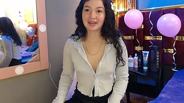 lilimini032 online show from July 2026 09:08:02 PM