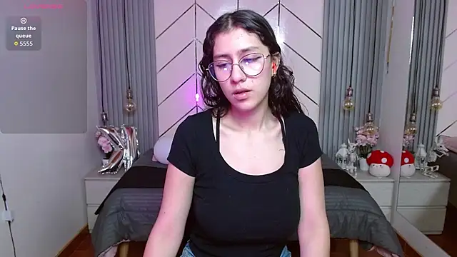 Snapshot of Lita_Rogers chatting on November 2025 07:57:01 PM Lita Rogers online show from November 2025 07:57:01 PM