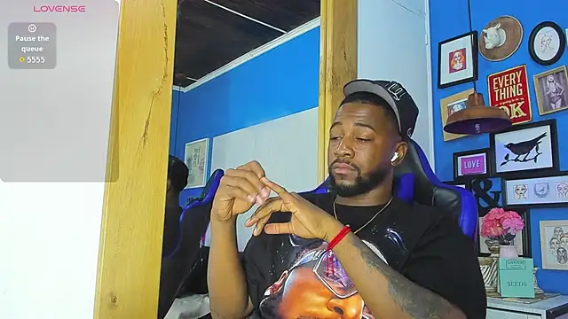 Drake Nassir4 online show from September 2025 09:16:01 PM