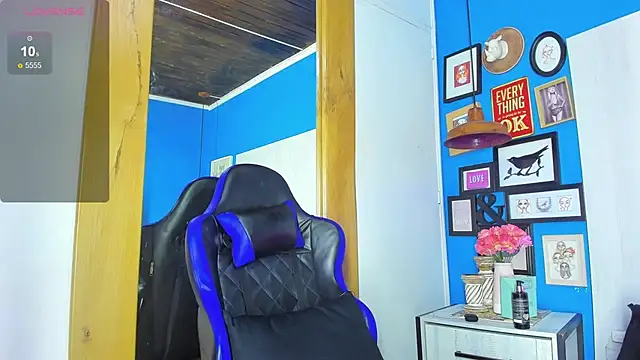 Drake Nassir4 online show from September 2025 09:22:02 AM