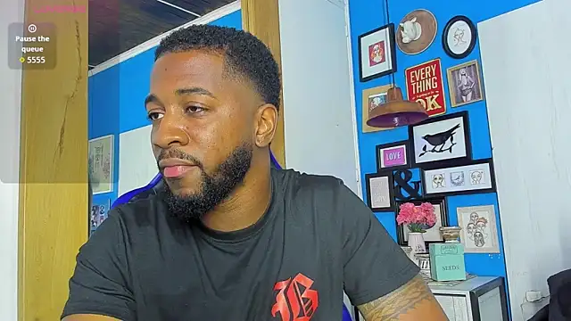 Drake Nassir4 online show from October 2025 09:46:01 PM