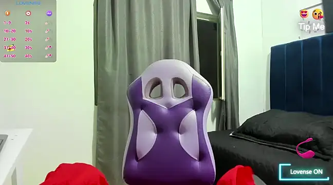 Snapshot of Angela_saenx2 chatting on February 2025 10:48:01 PM Angela saenx2 online show from February 2025 10:48:01 PM