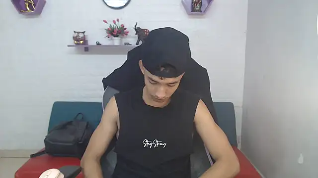 jose sexycumm online show from March 2025 08:19:01 PM