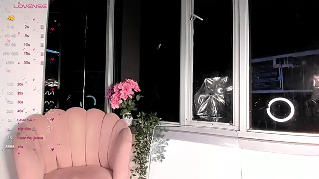 Snapshot of Megan_Lim chatting on December 2024 10:23:02 AM Megan Lim online show from December 2024 10:23:02 AM