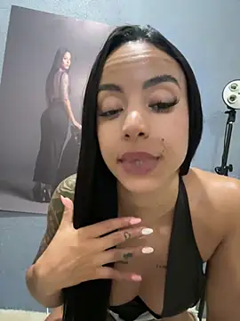 Snapshot of Elamesmamorena chatting on May 2026 10:15:02 PM Elamesmamorena online show from May 2026 10:15:02 PM