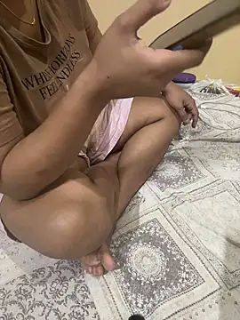 Snapshot of sissarahotty chatting on August 2026 02:11:01 PM sissarahotty online show from August 2026 02:11:01 PM