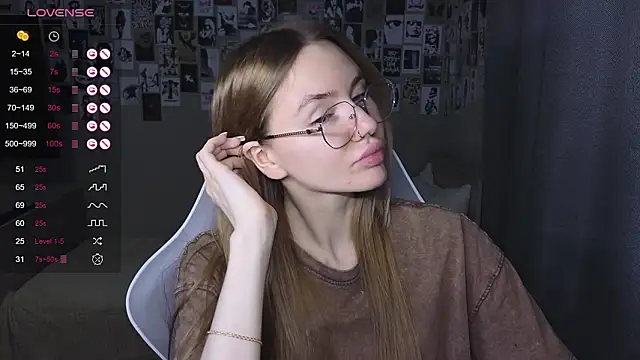 littlevildevil online show from March 2026 06:51:02 AM