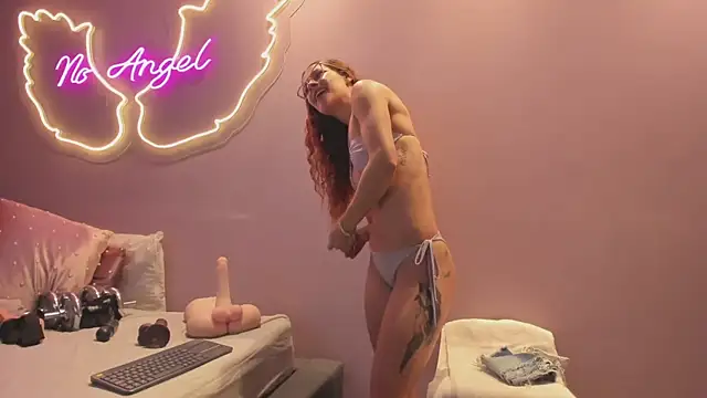 Ninna monroe  online show from February 2025 04:26:01 PM