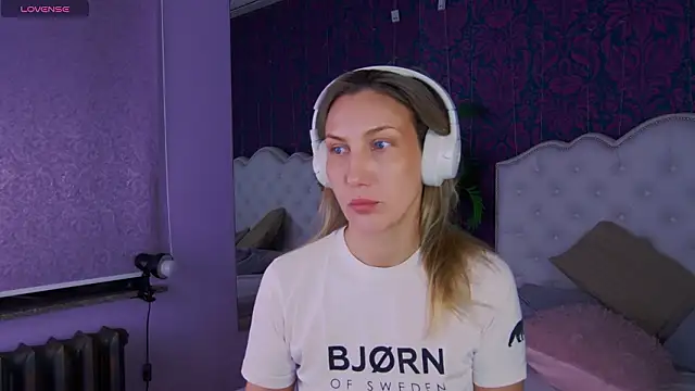 ElizaMayers online show from February 2026 01:09:02 PM